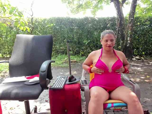 hotandfierylatinos2025 webcam