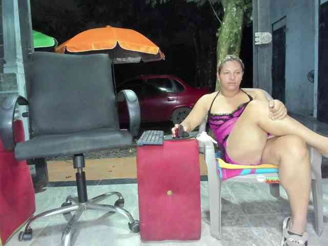 Modelo: hotandfierylatinos2025