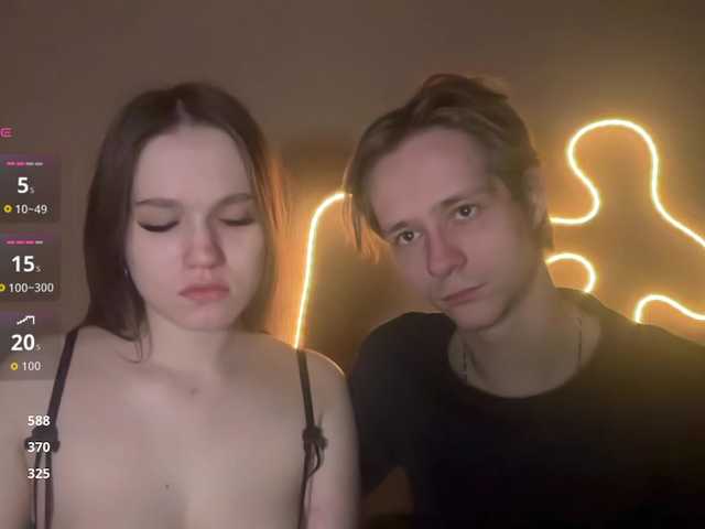 titsDestroy2007 live cam