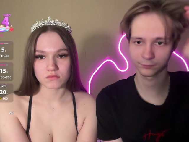 le modèle titsDestroy2007 est en webcam porno dans un show sur le site bongacams, il possède les tags suivants: White/Caucasian,Blonde,Shaved