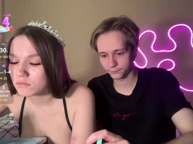 titsDestroy2007 live cam
