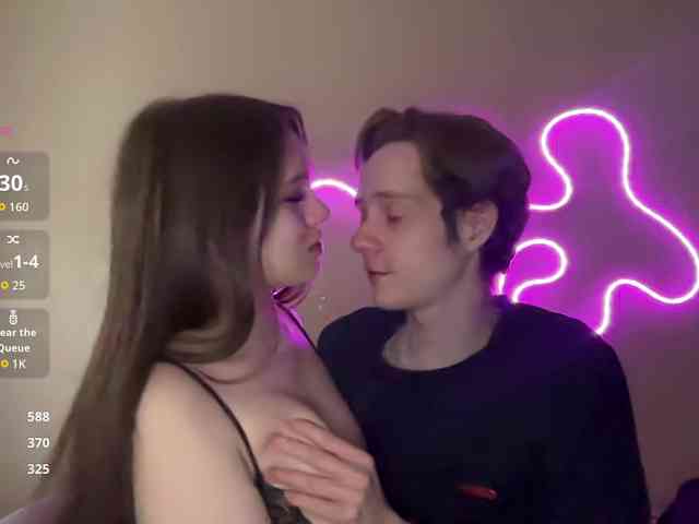 titsDestroy2007 webcam