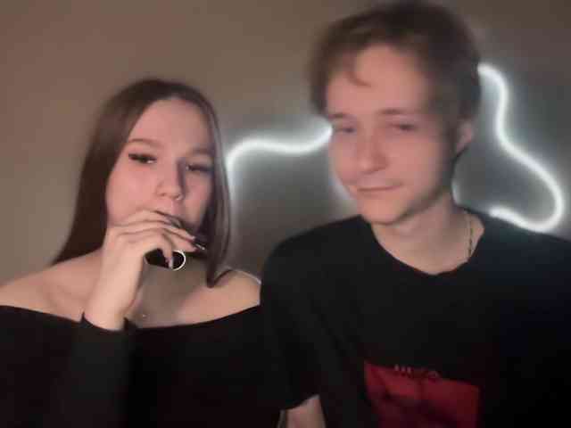 titsDestroy2007 webcam