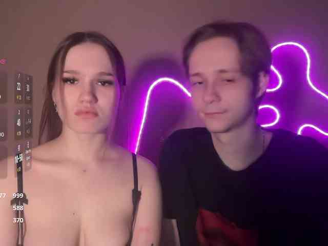 titsDestroy2007 webcam