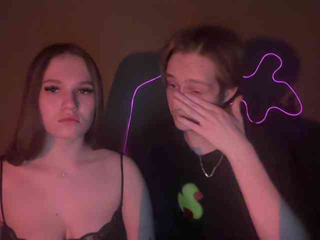 titsDestroy2007 webcam