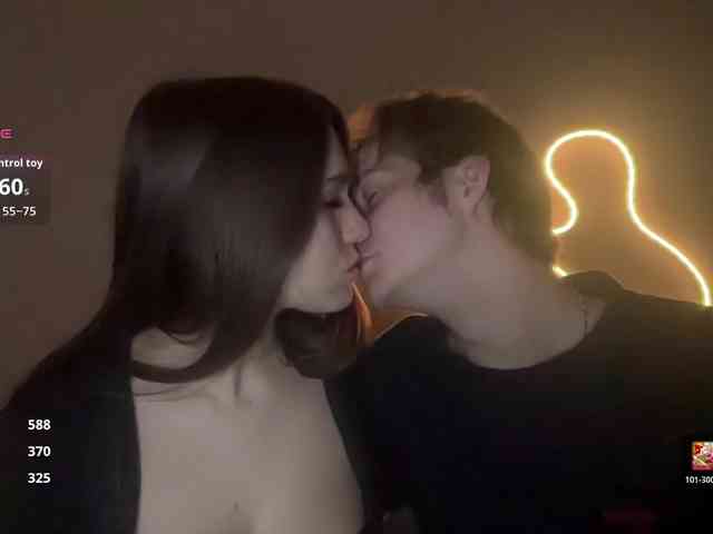 titsDestroy2007 webcam