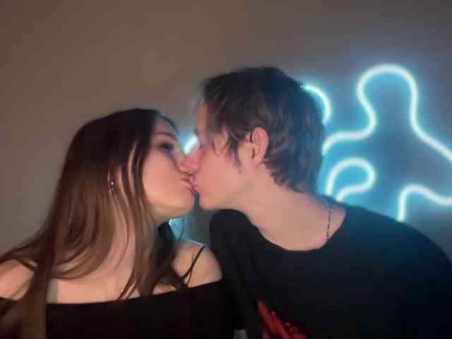 titsDestroy2007 webcam