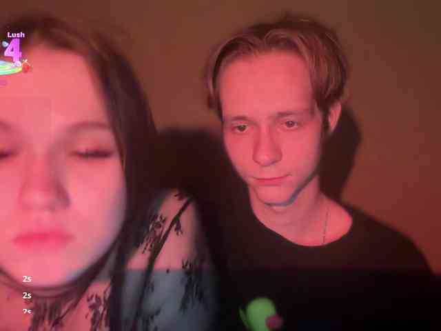 titsDestroy2007 webcam