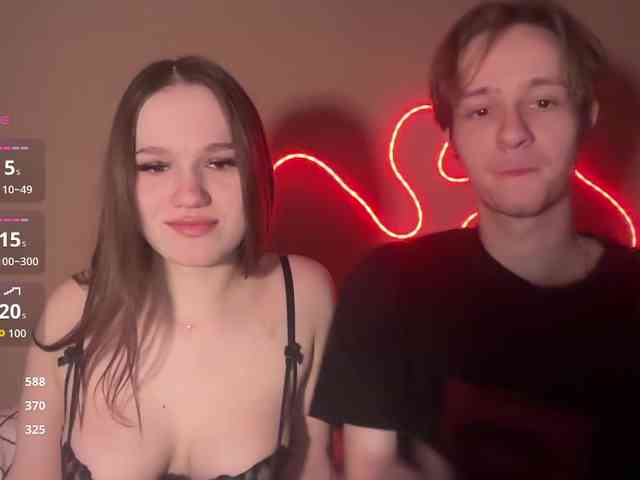 titsDestroy2007 webcam