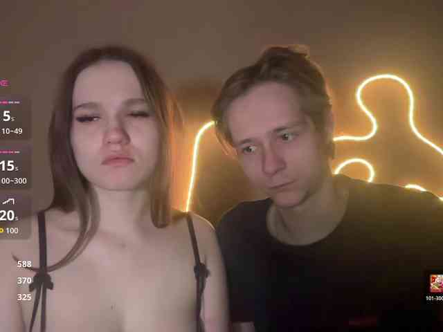 titsDestroy2007 webcam