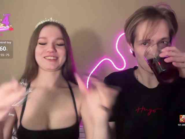 titsDestroy2007 webcam