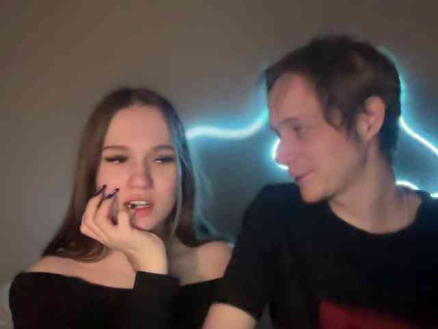 titsDestroy2007 webcam