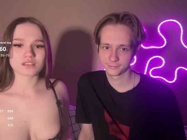 titsDestroy2007 webcam