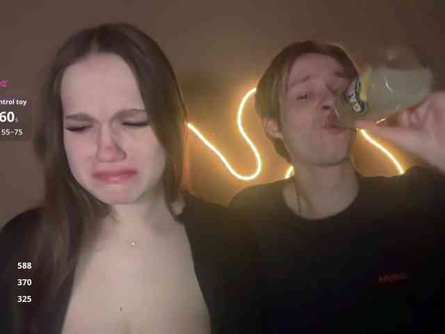 titsDestroy2007 webcam