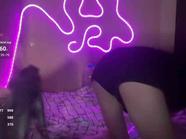 titsDestroy2007 webcam