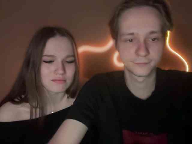 titsDestroy2007 webcam