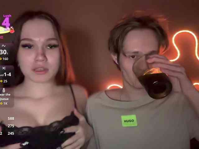 titsDestroy2007 webcam