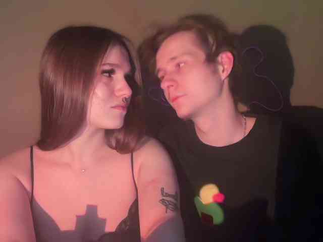 titsDestroy2007 webcam