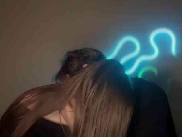 titsDestroy2007 webcam