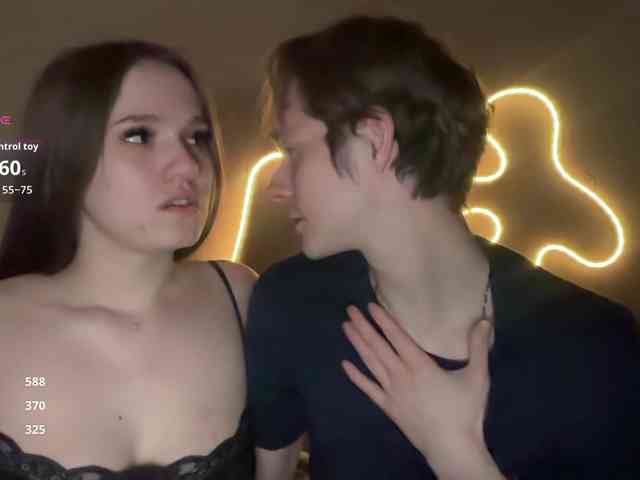 titsDestroy2007 webcam