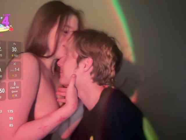 titsDestroy2007 webcam