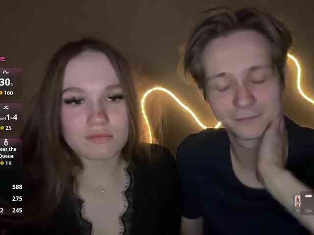 titsDestroy2007 webcam