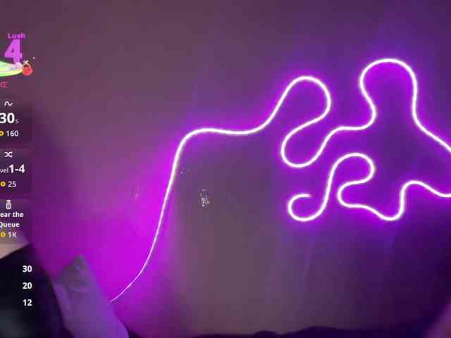 titsDestroy2007 webcam