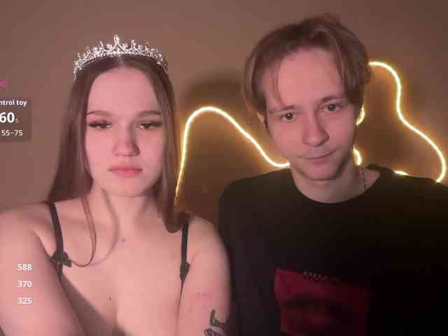 titsDestroy2007 webcam