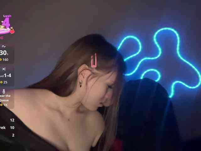 titsDestroy2007 webcam