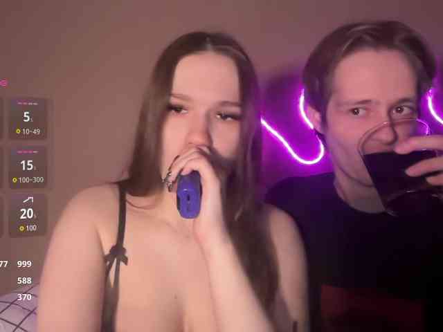 titsDestroy2007 webcam