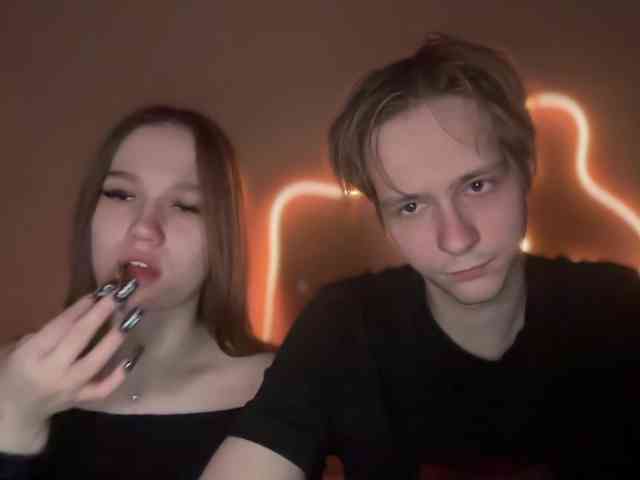 titsDestroy2007 webcam