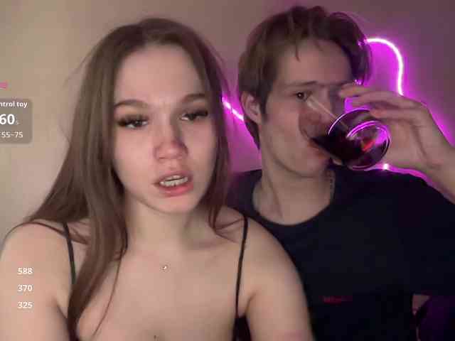 titsDestroy2007 webcam