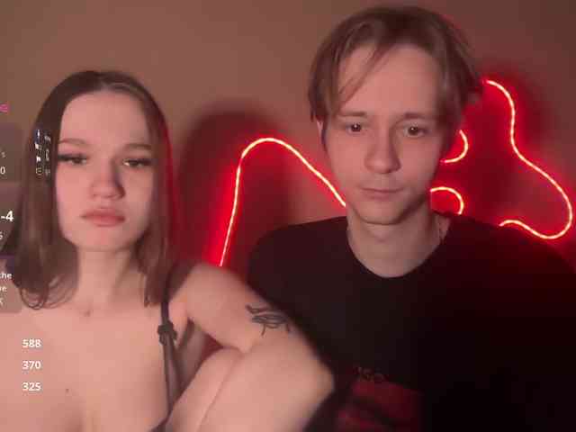 titsDestroy2007 webcam