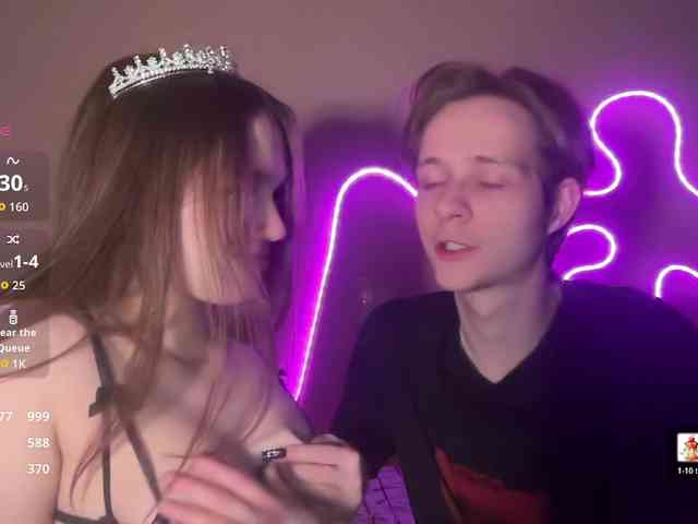 titsDestroy2007 webcam