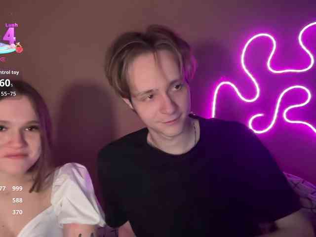 titsDestroy2007 webcam