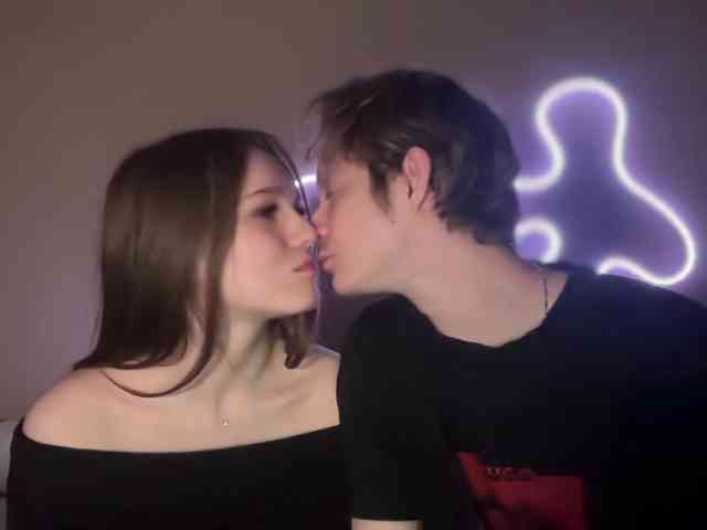 titsDestroy2007 webcam