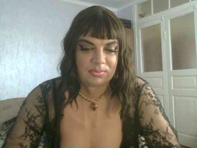 NiraFrost Live Webcam on BongaCams