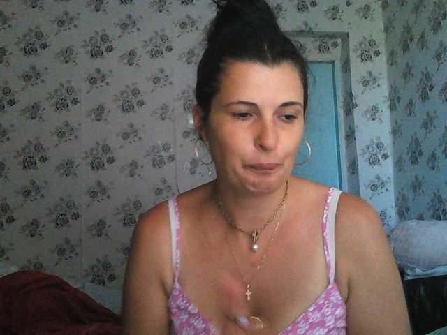 Karolina33 live cam on BongaCams