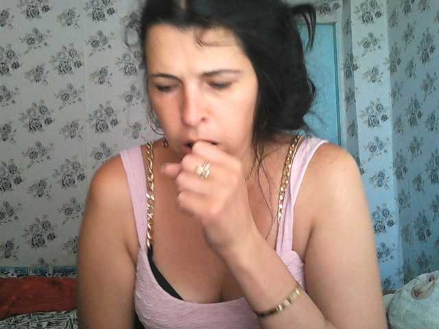 Karolina33 live cam on BongaCams