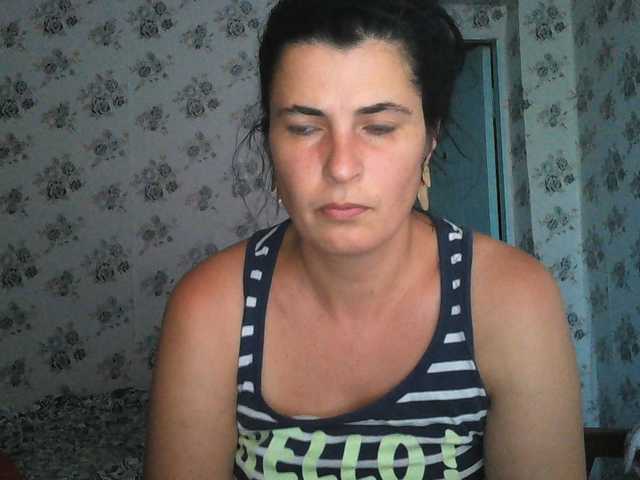 Karolina33 live cam on BongaCams