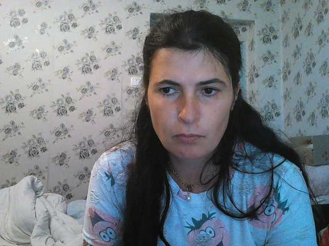 Karolina33 live cam on BongaCams