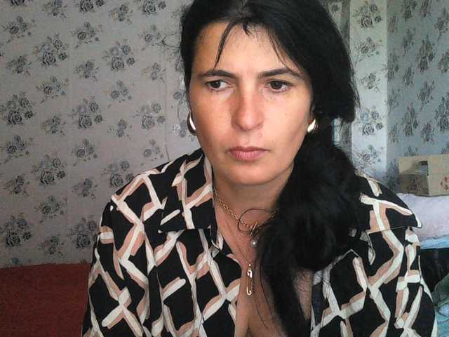 Karolina33 live cam on BongaCams