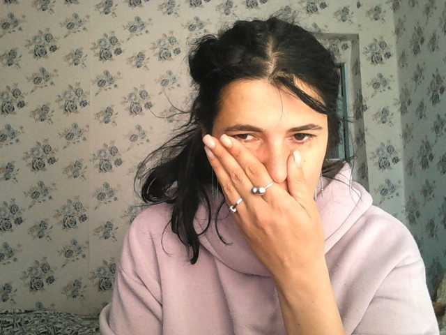 Karolina33 live cam on BongaCams