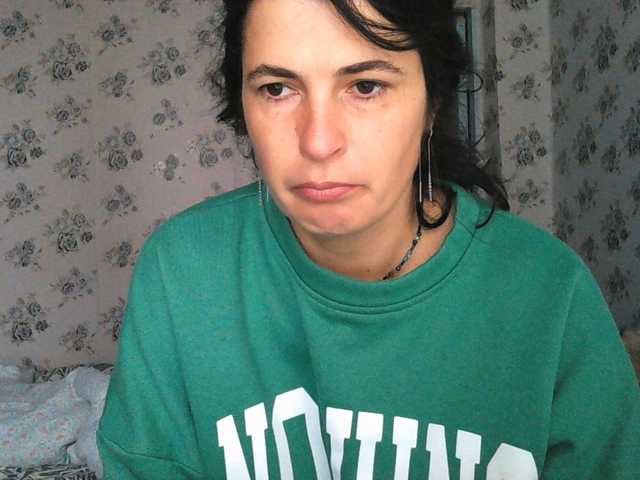 Karolina33, live now on BongaCams