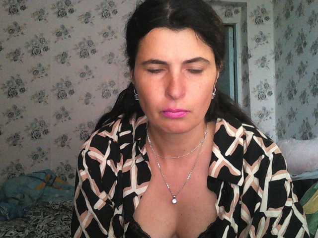 Karolina33 live cam on BongaCams