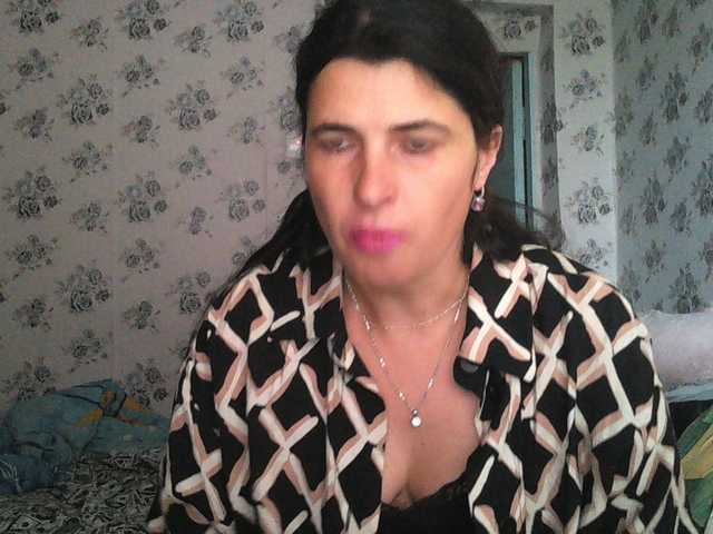 Karolina33 live cam on BongaCams