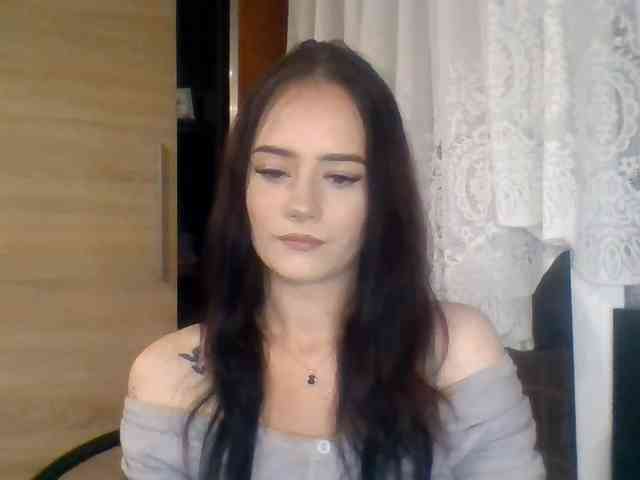 Model: NinaFlirt