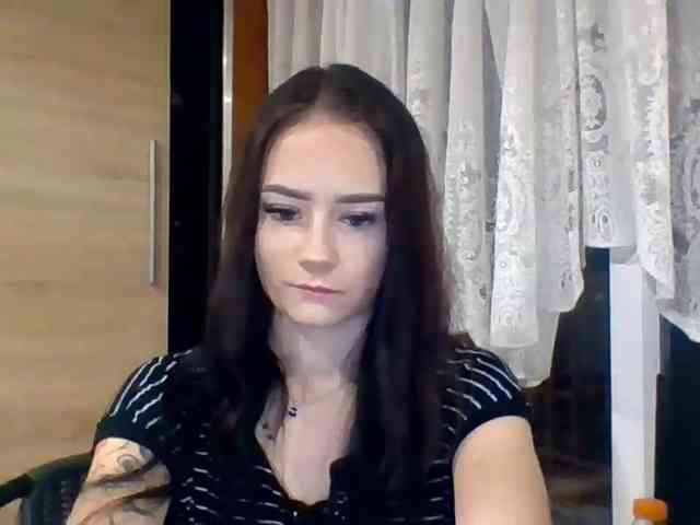 Model: NinaFlirt
