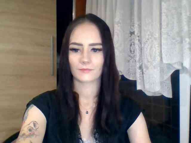 Model: NinaFlirt