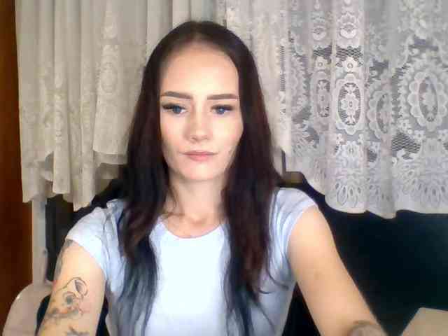 NinaFlirt webcam